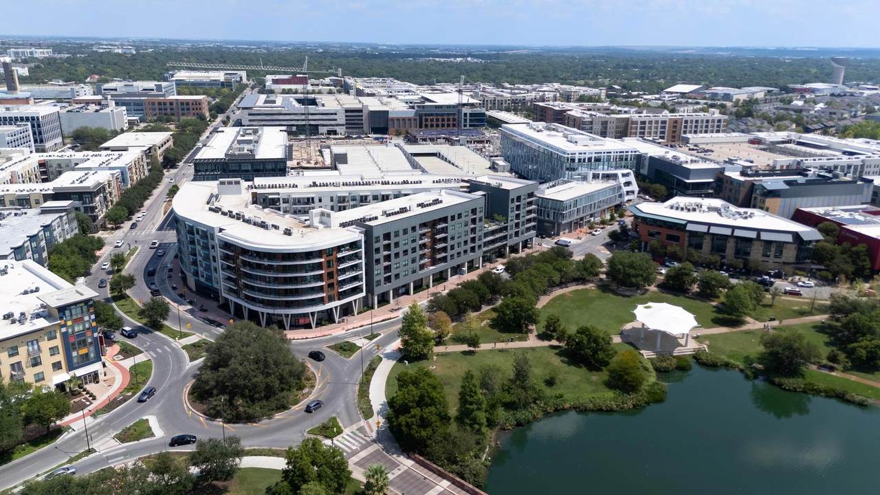 1701 Simond Ave - Photo 1