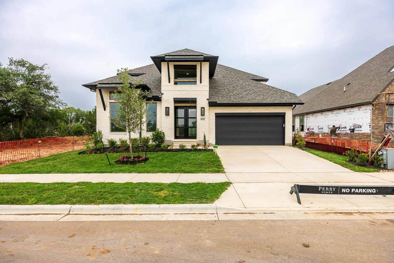 800 High Summit Dr - Photo 1
