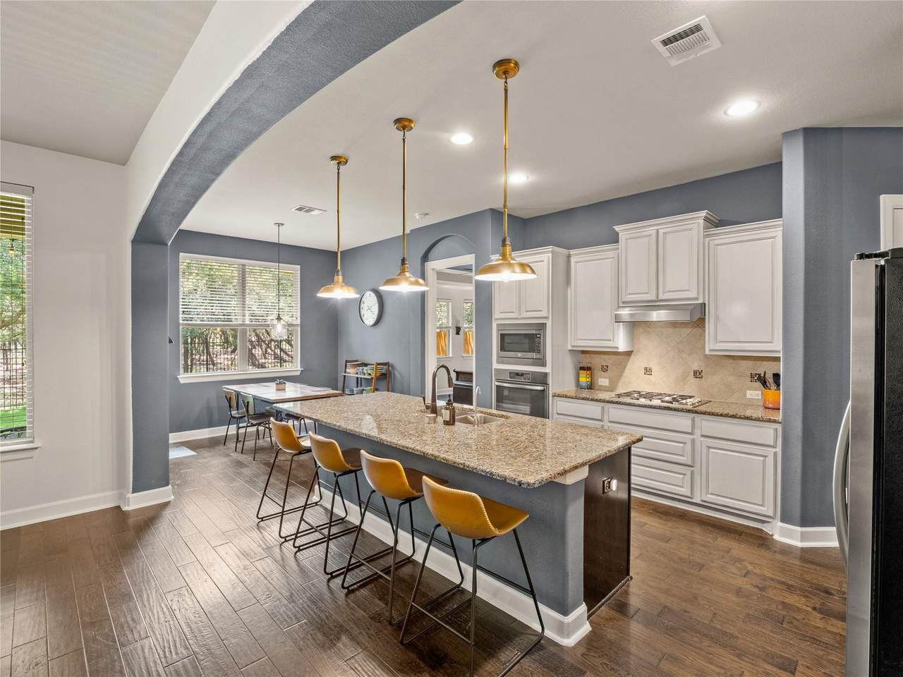 3869 Skyview Way - Photo 1