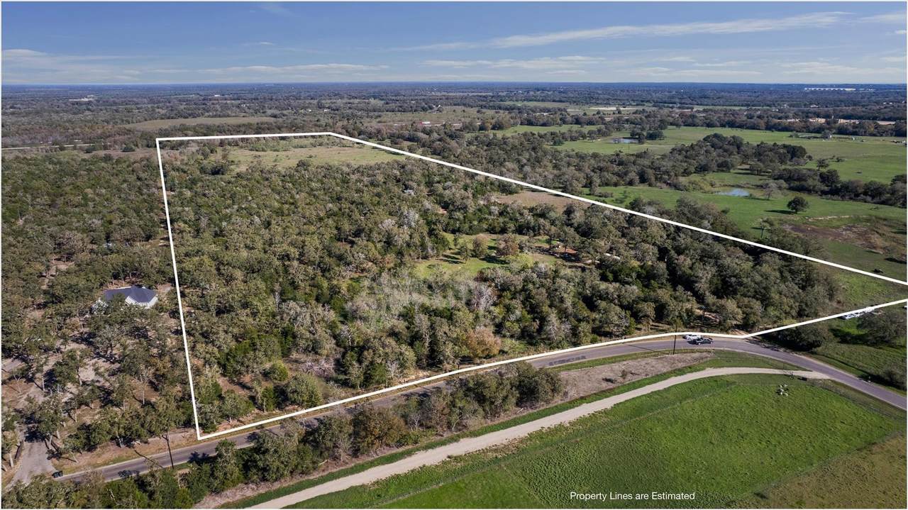 221 Old Waelder Rd - Photo 1