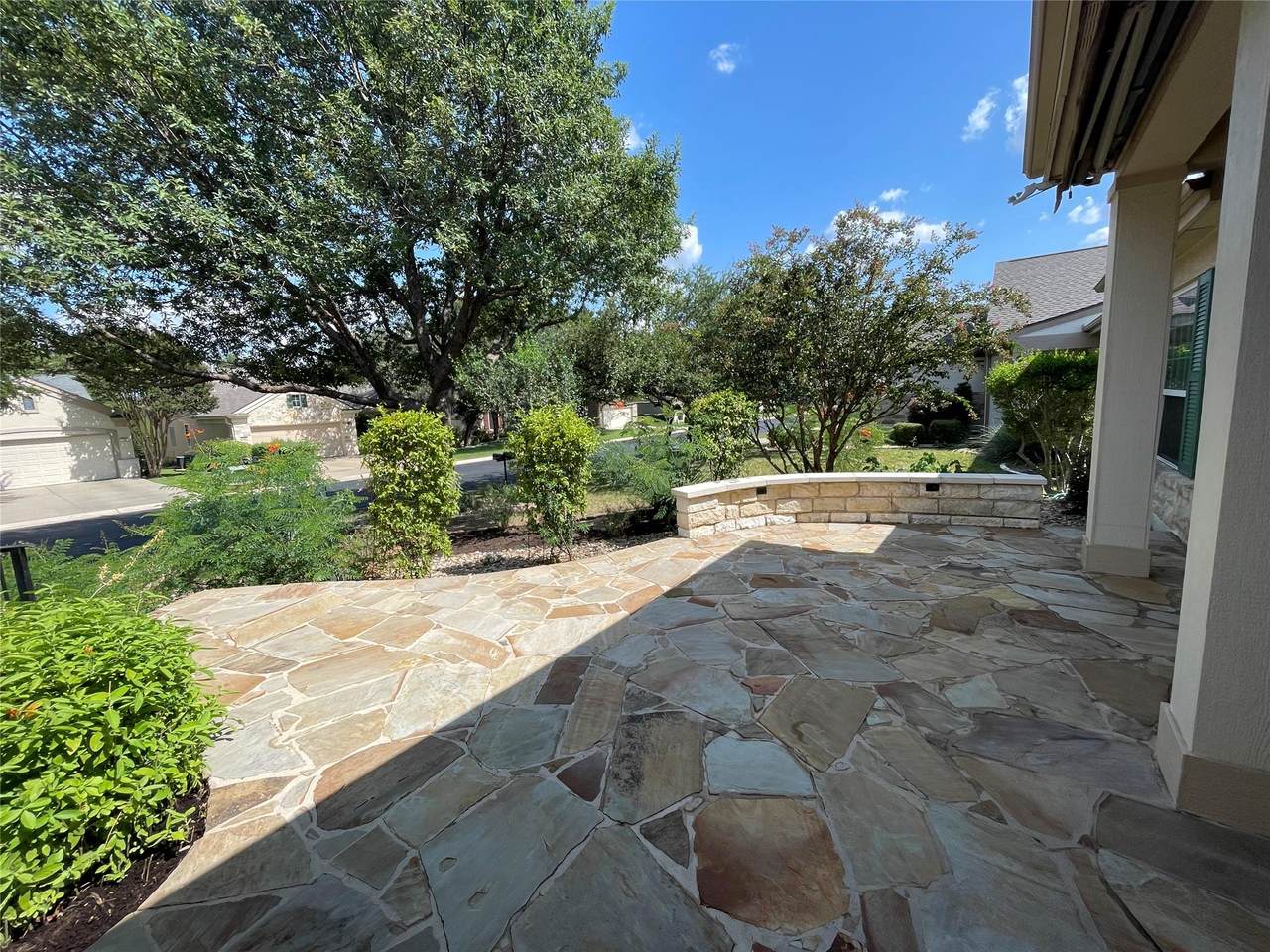 https://bt-photos.global.ssl.fastly.net/austin/1280_boomver_2_7425070-2.jpg