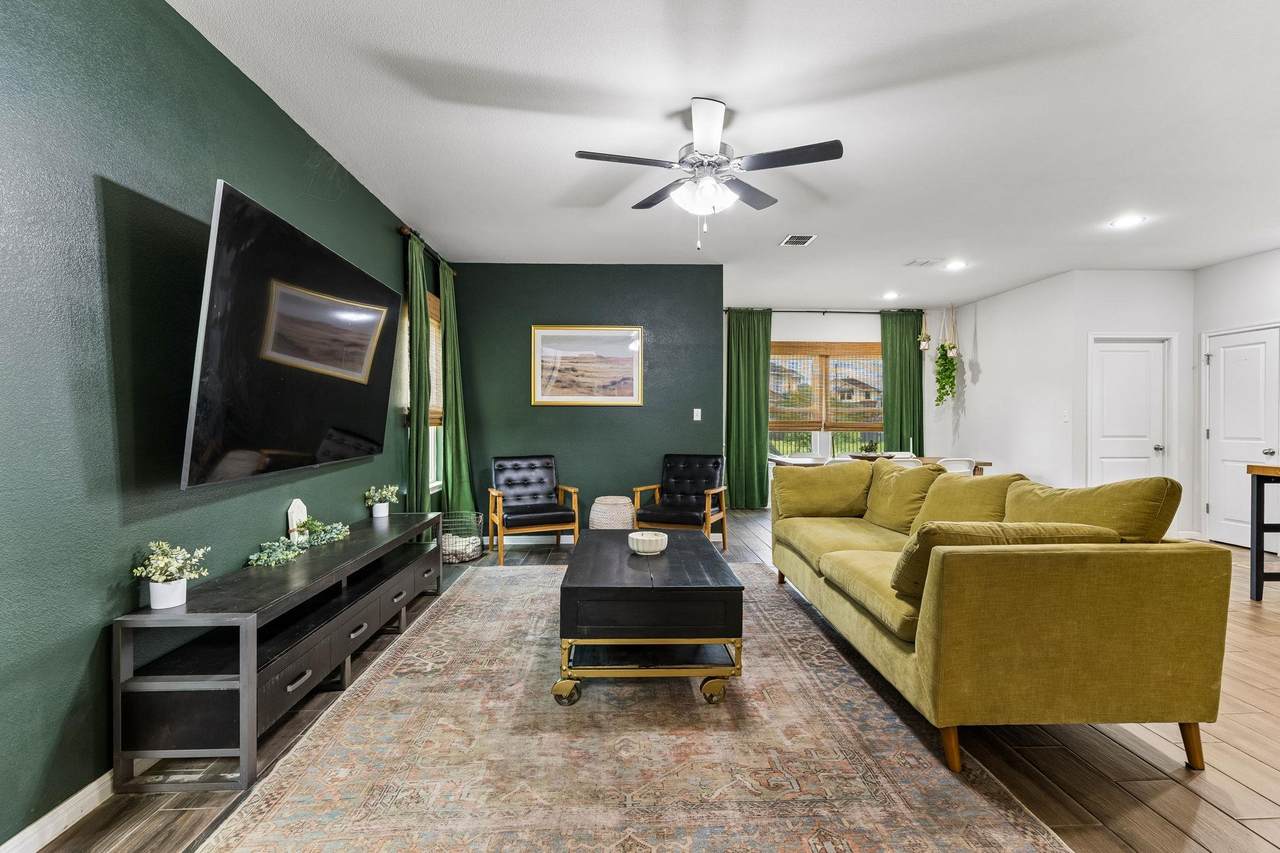 2851 Brand Iron Dr - Photo 1
