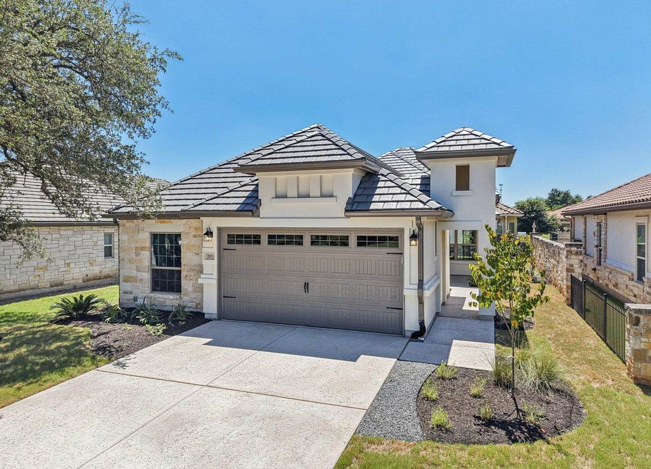 205 Indigo Ln - Photo 1