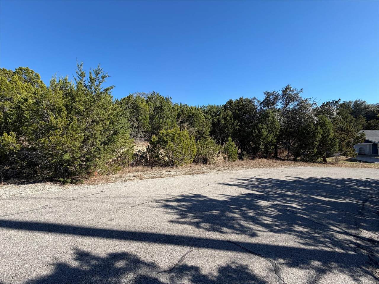 5001 Arrowhead Dr - Photo 1