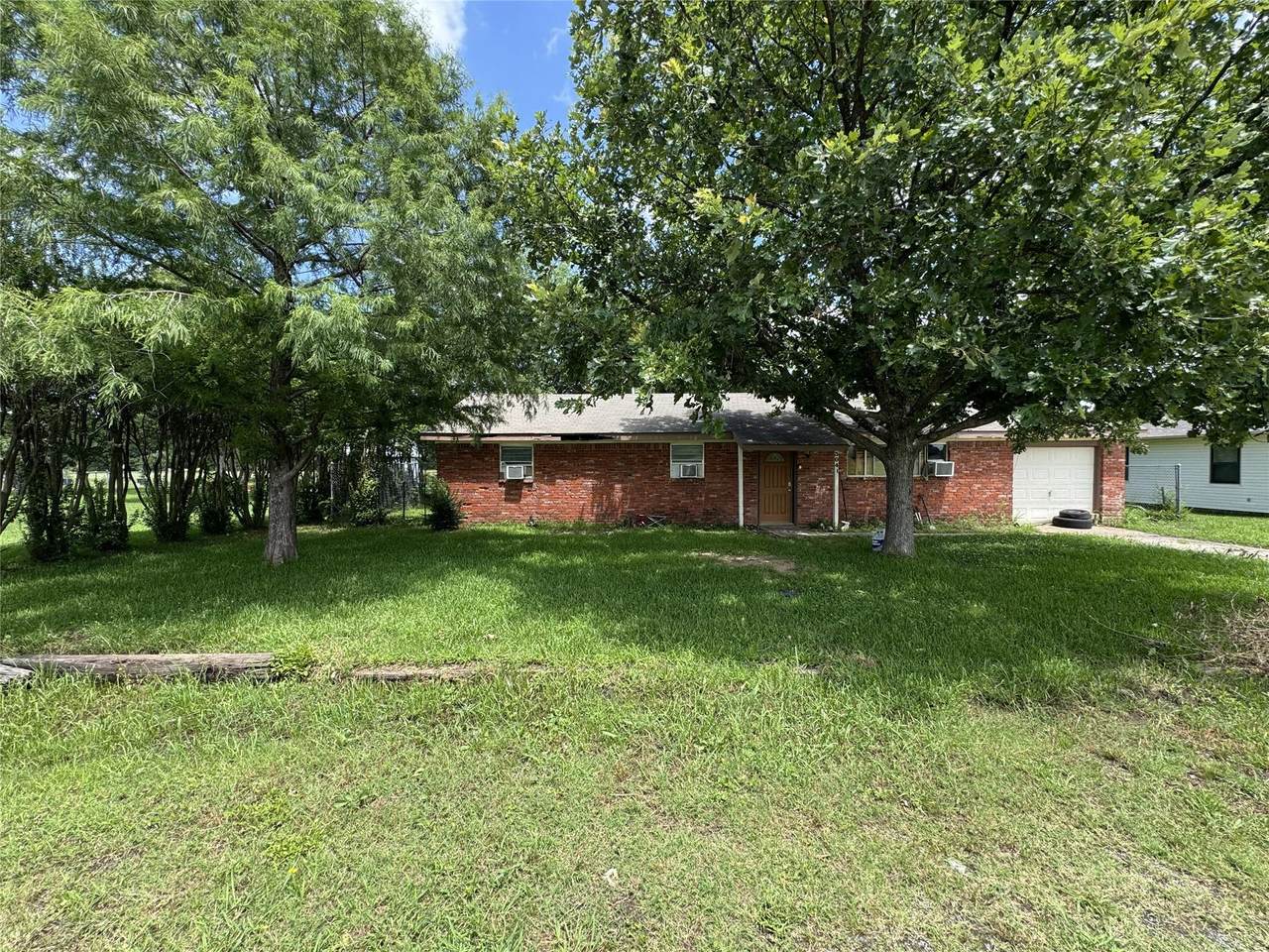 3041 Monroe St - Photo 1