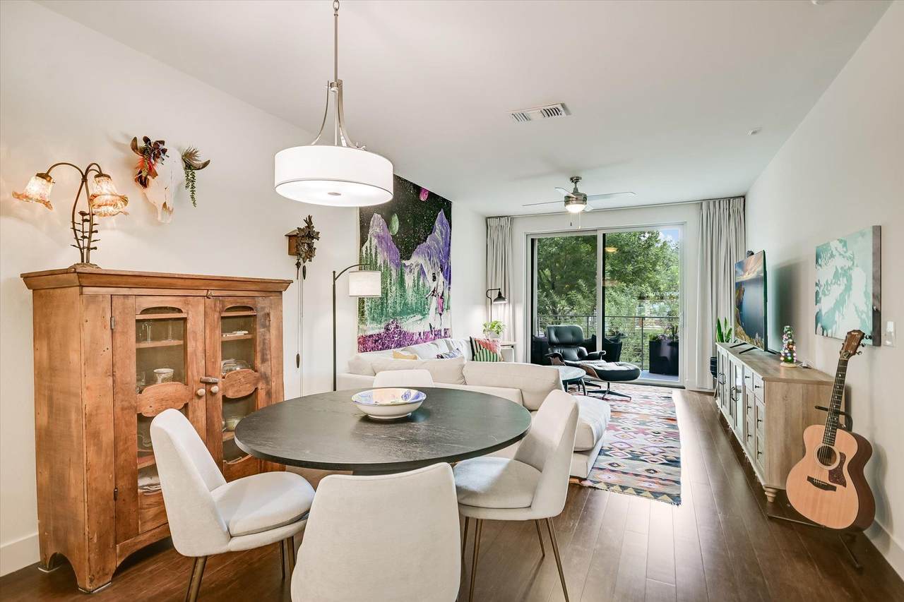 https://bt-photos.global.ssl.fastly.net/austin/1280_boomver_2_7761565-2.jpg