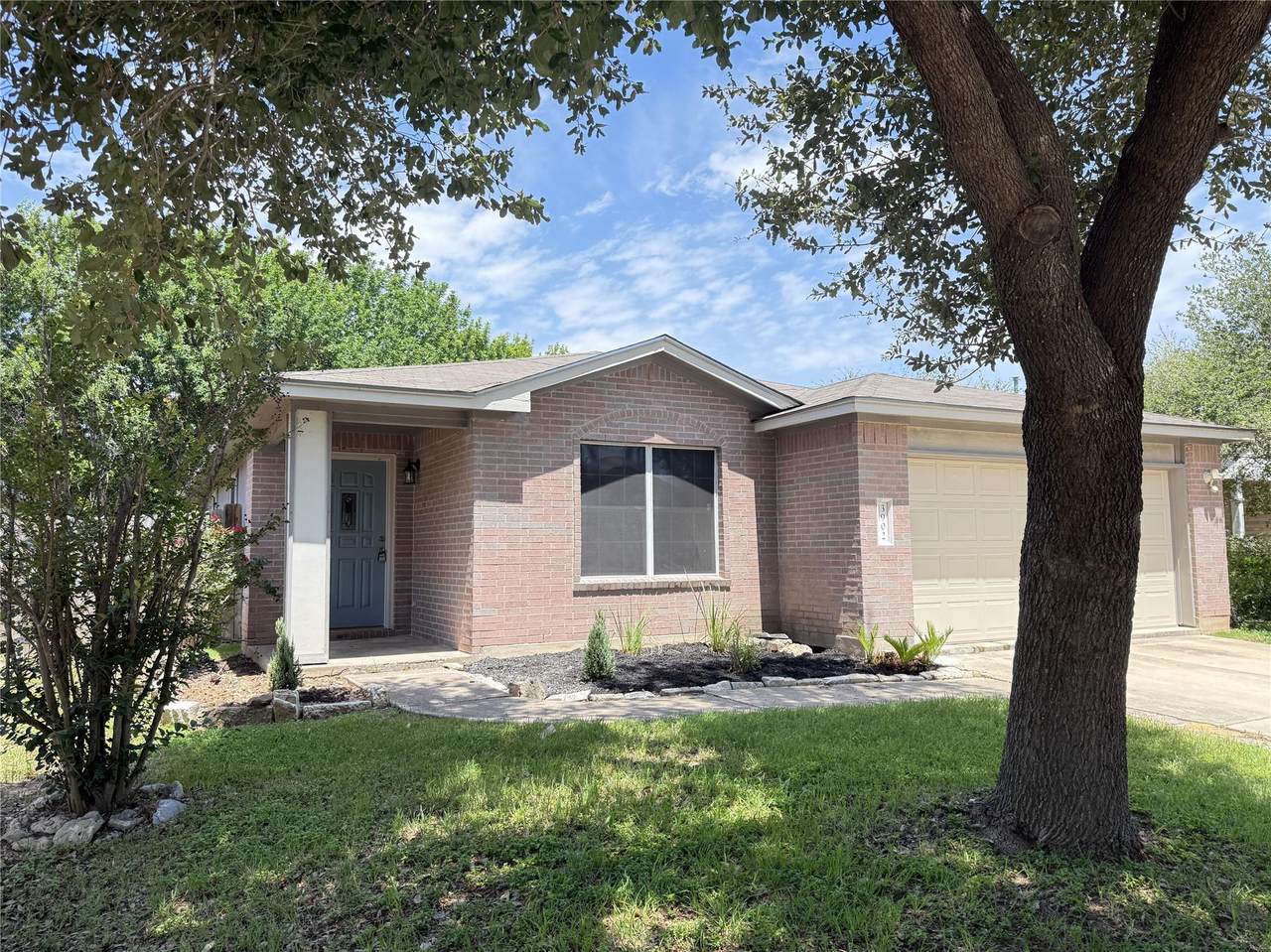 3902 Louise Lee Dr - Photo 1