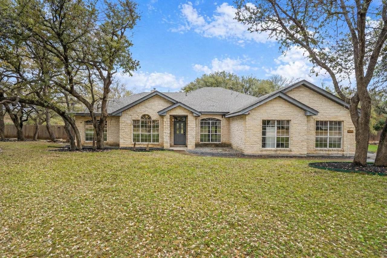 4405 Cordoba Cir - Photo 1