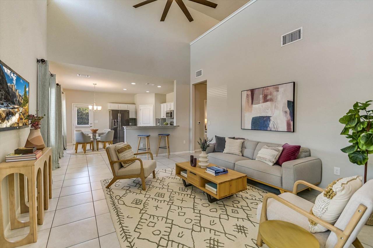 2027 Langdale Ln - Photo 1