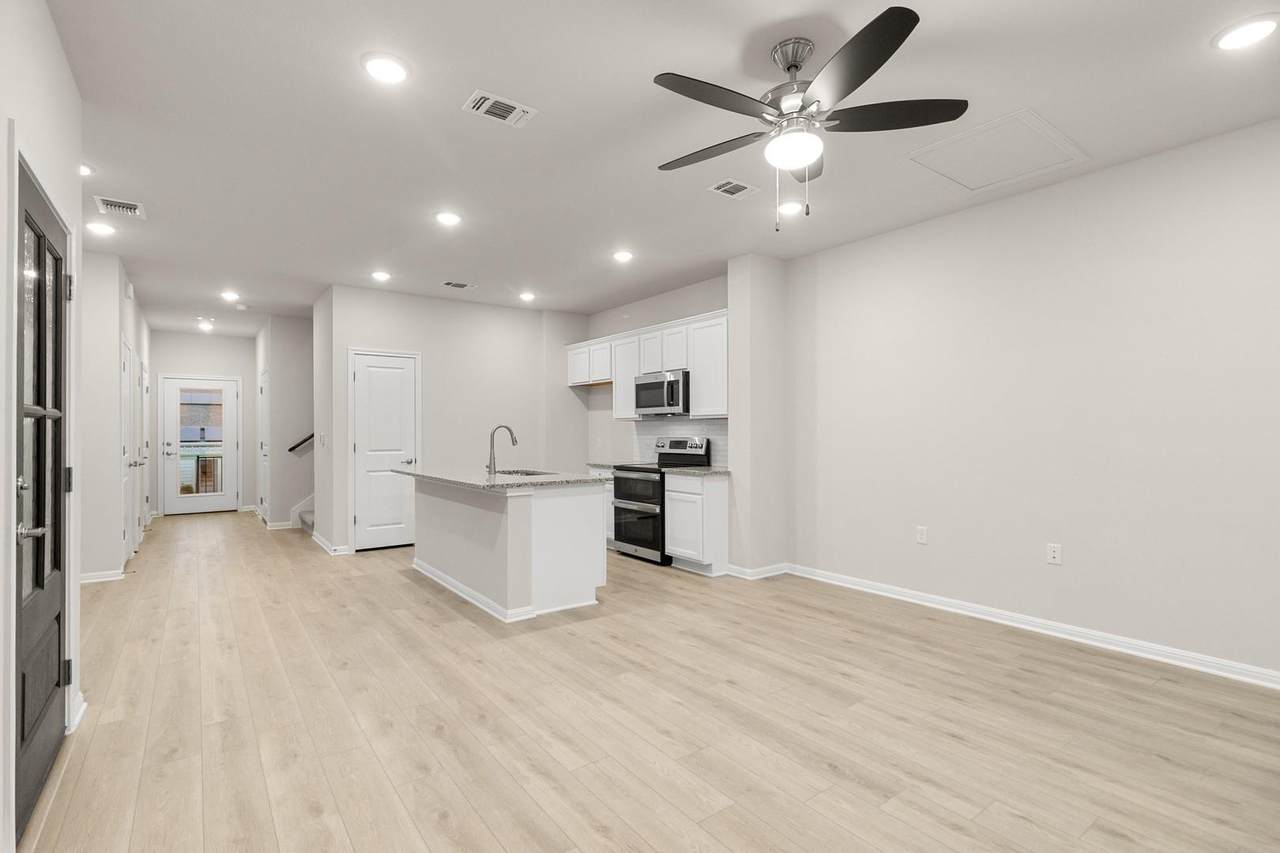 16714 Sonoma Breeze Dr - Photo 1