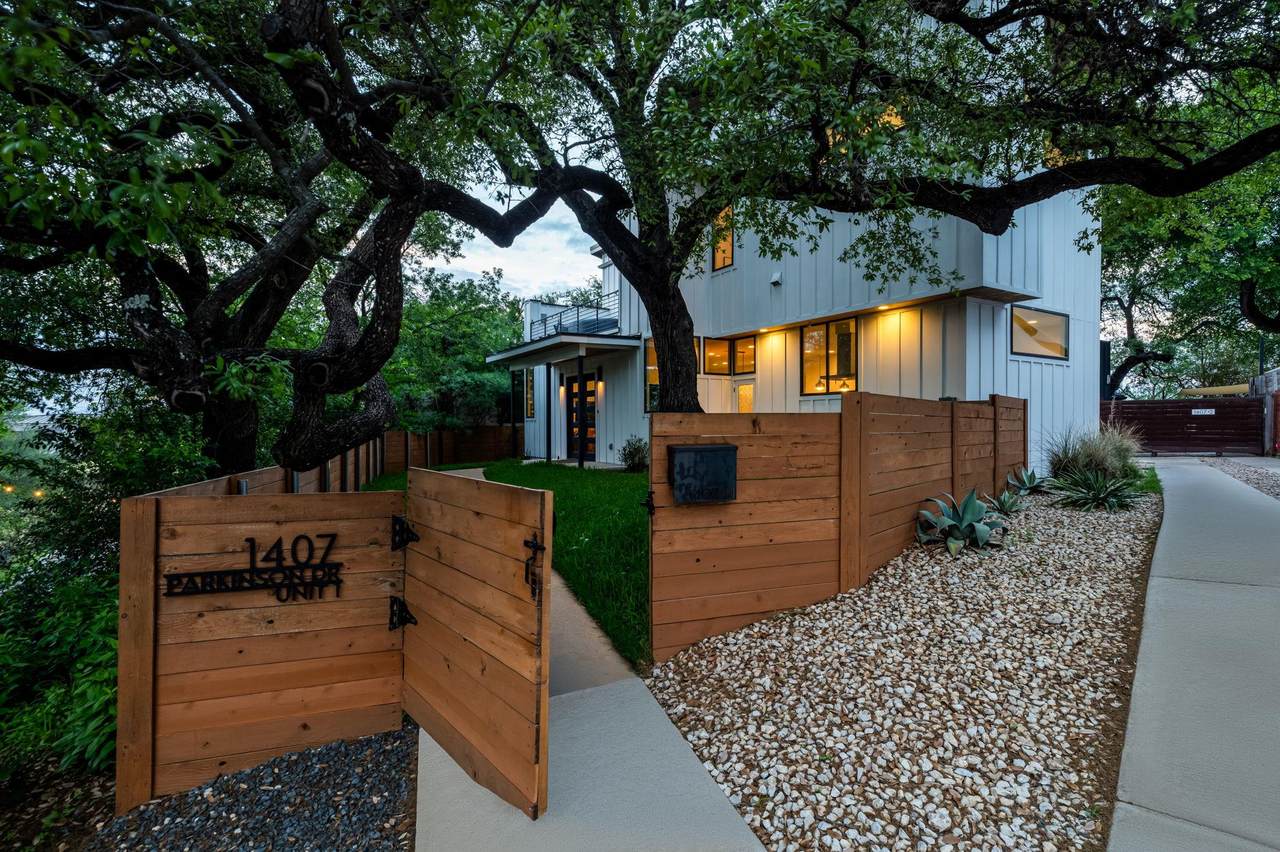 https://bt-photos.global.ssl.fastly.net/austin/1280_boomver_2_8137714-2.jpg
