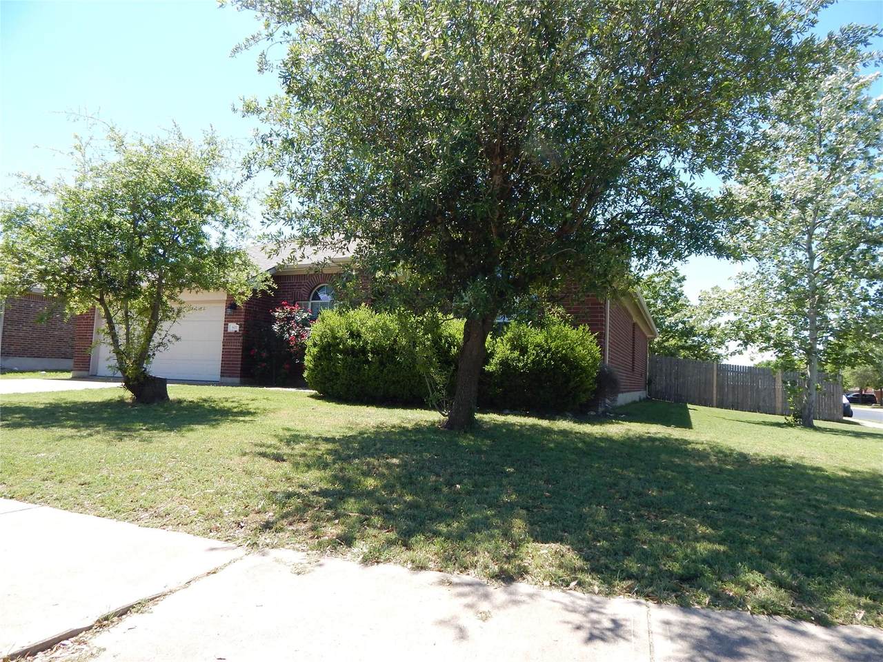 https://bt-photos.global.ssl.fastly.net/austin/1280_boomver_2_8162816-2.jpg