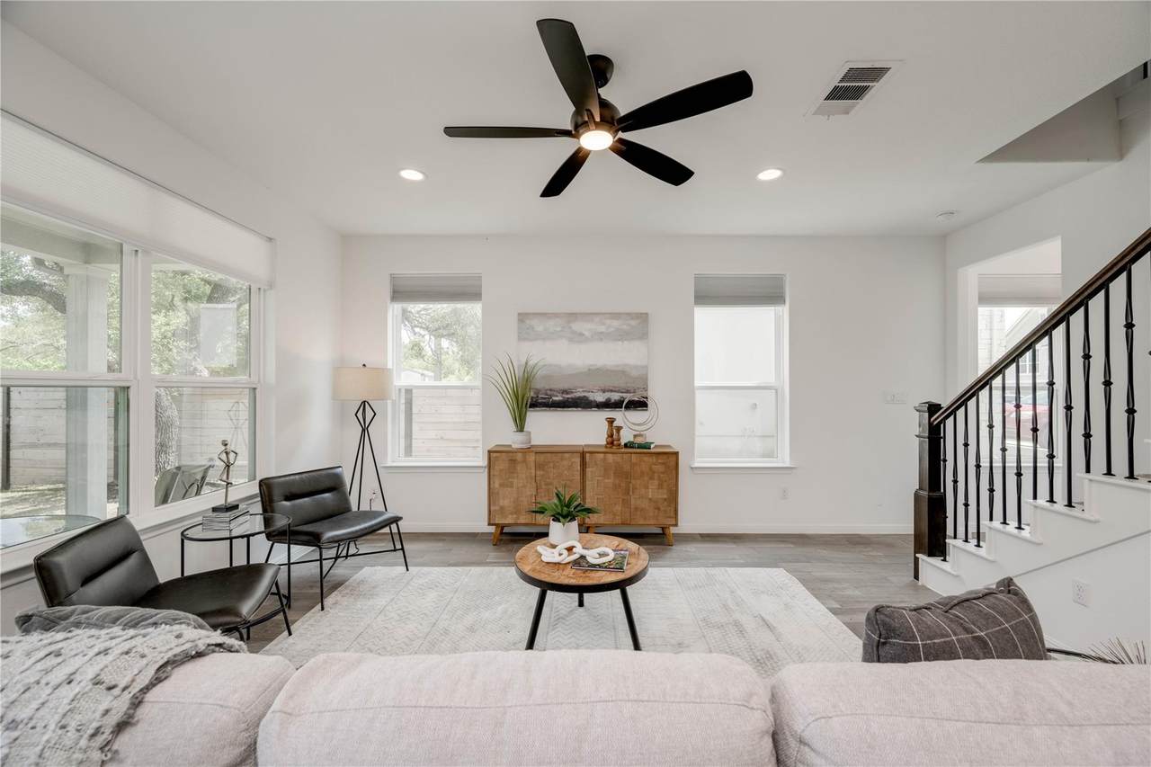 16601 Sydney Carol Ln - Photo 1