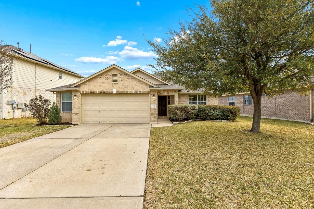 921 Brighton Pl - Photo 1