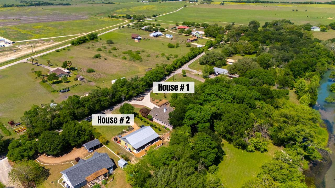 326 Red Bird Ln - Photo 1