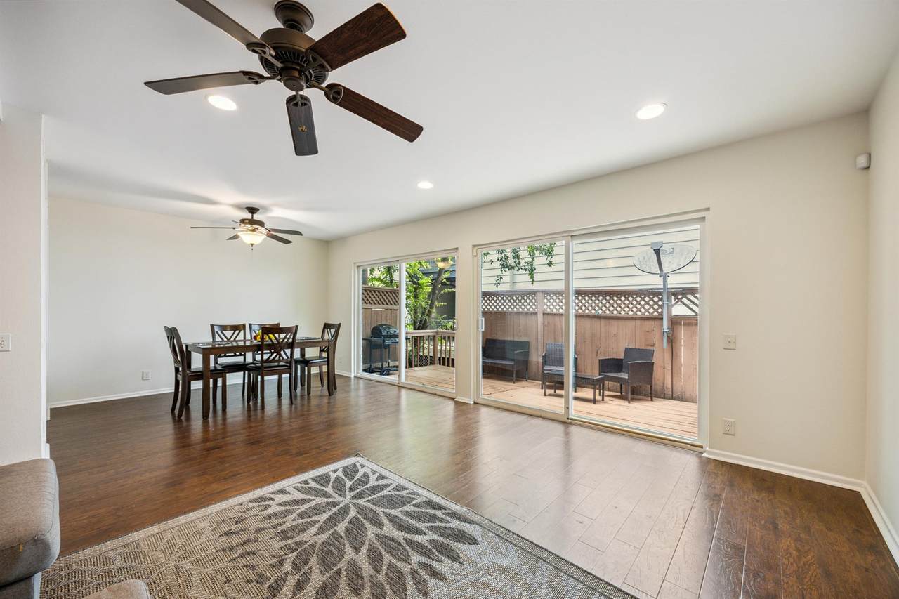 2704 San Pedro St - Photo 1