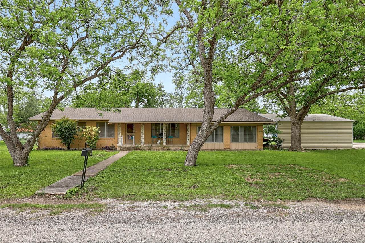 302 Vernon St - Photo 1