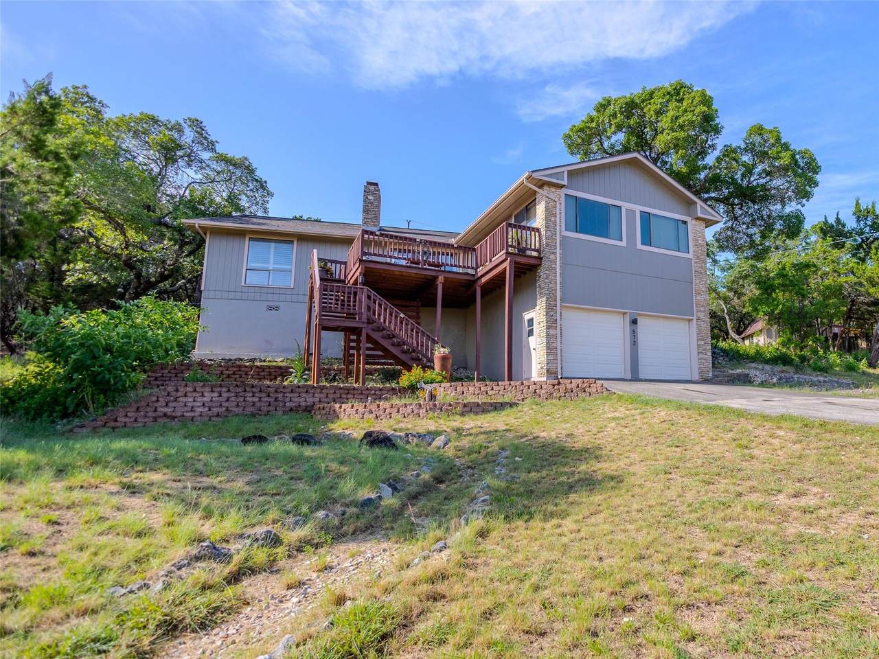 572 Barbara Dr - Photo 1