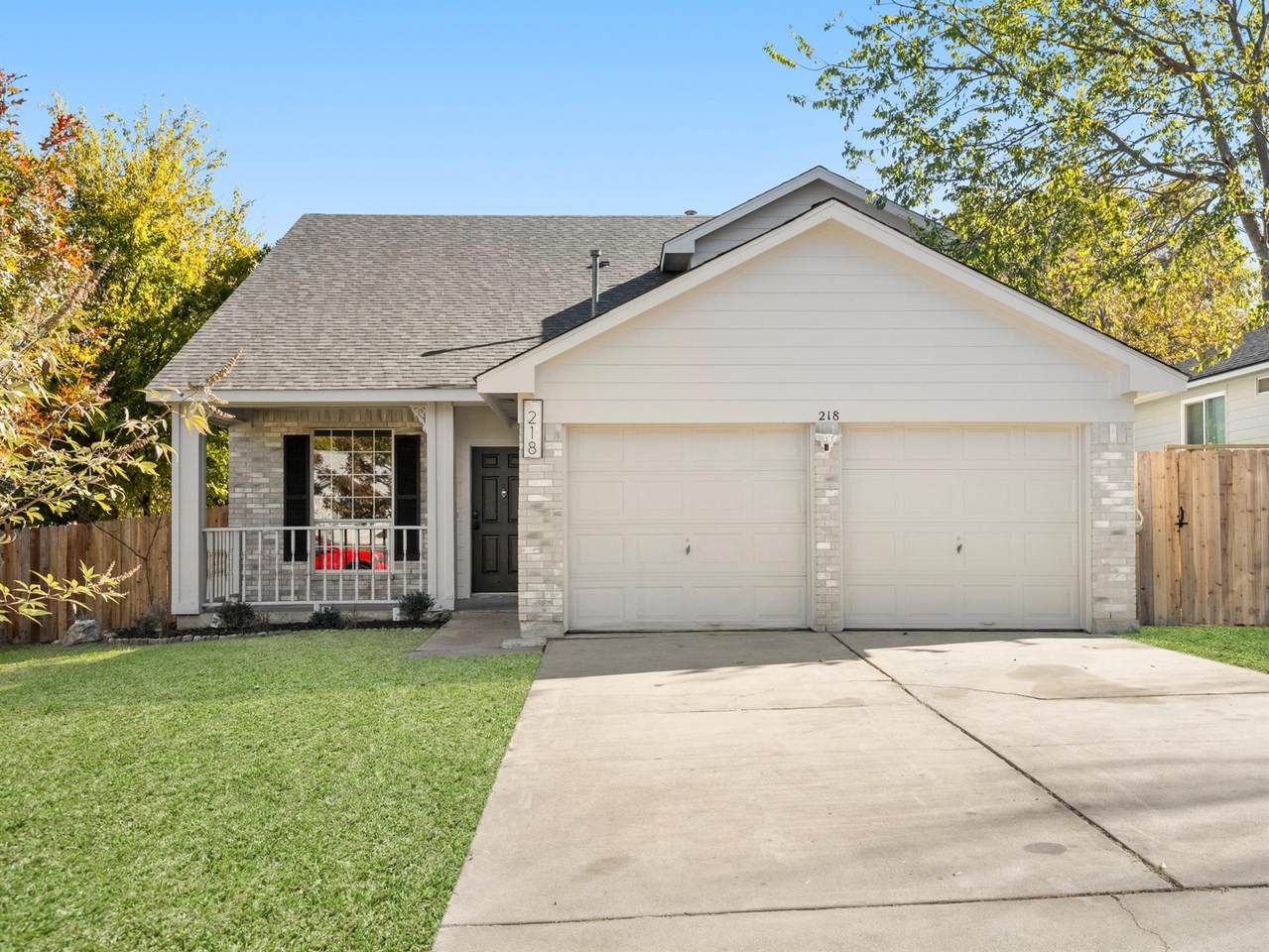 218 Crystal Knoll Blvd - Photo 1