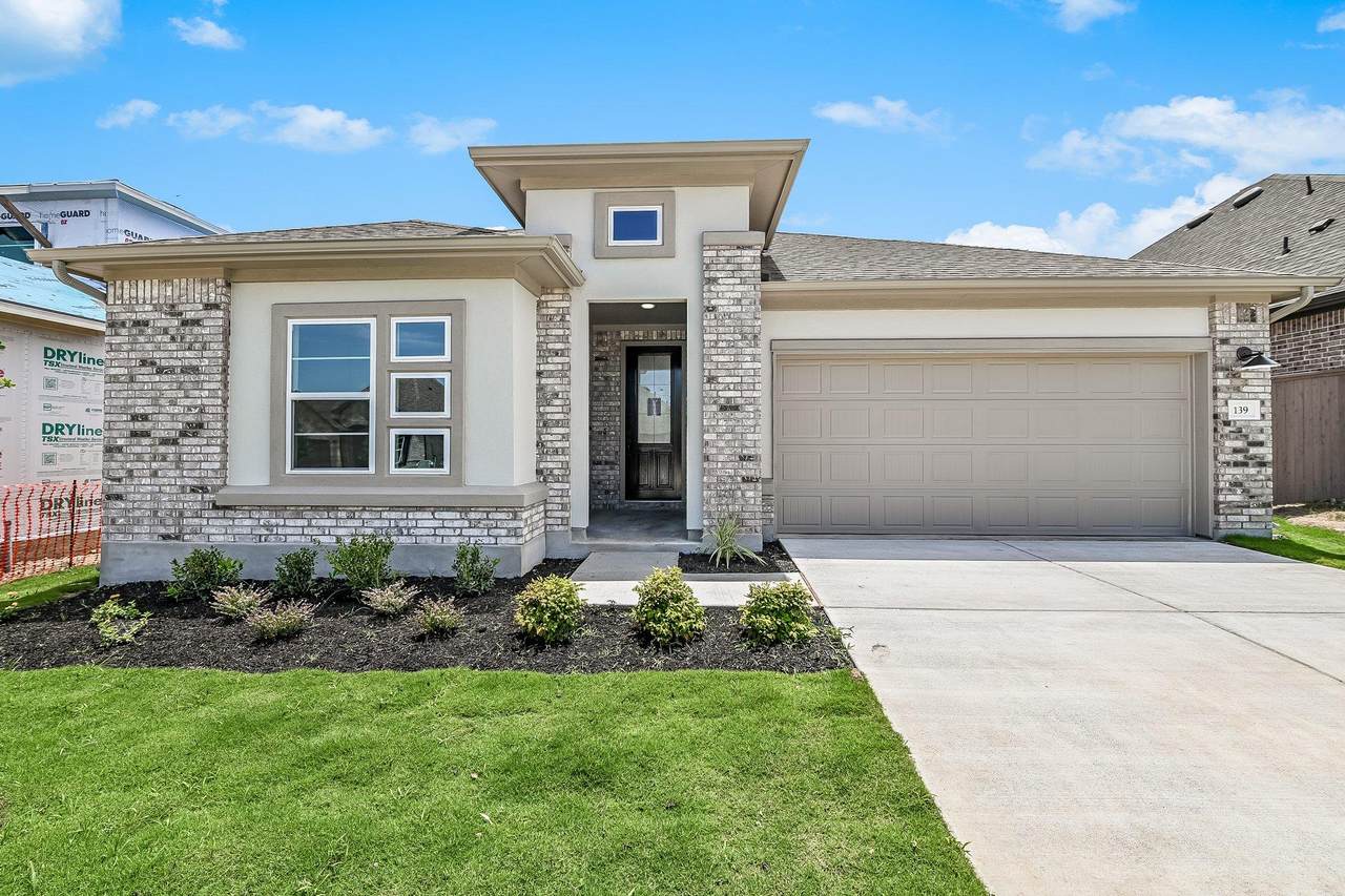 139 Grand Canyon Way - Photo 1