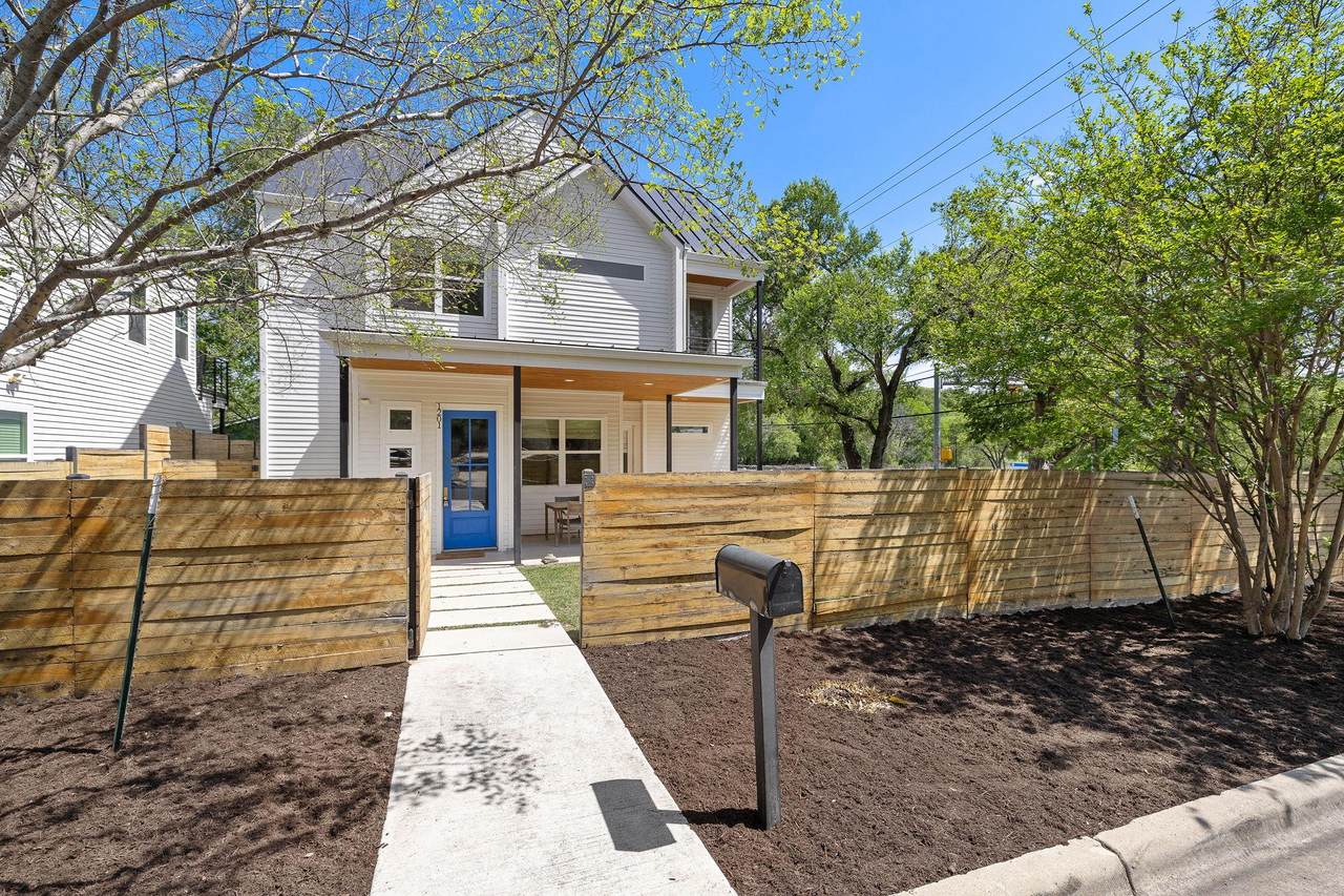 1201 Luna St - Photo 1