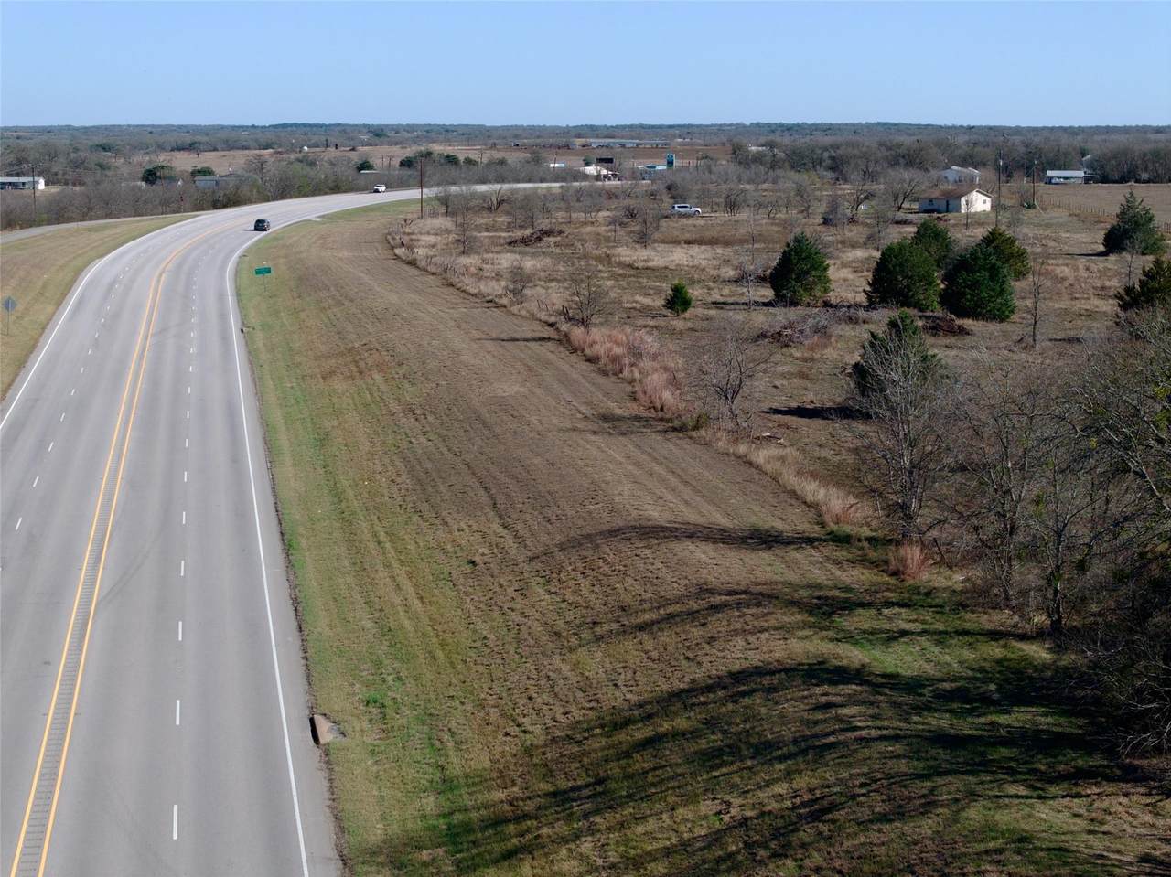 2747 21 E Highway - Photo 1