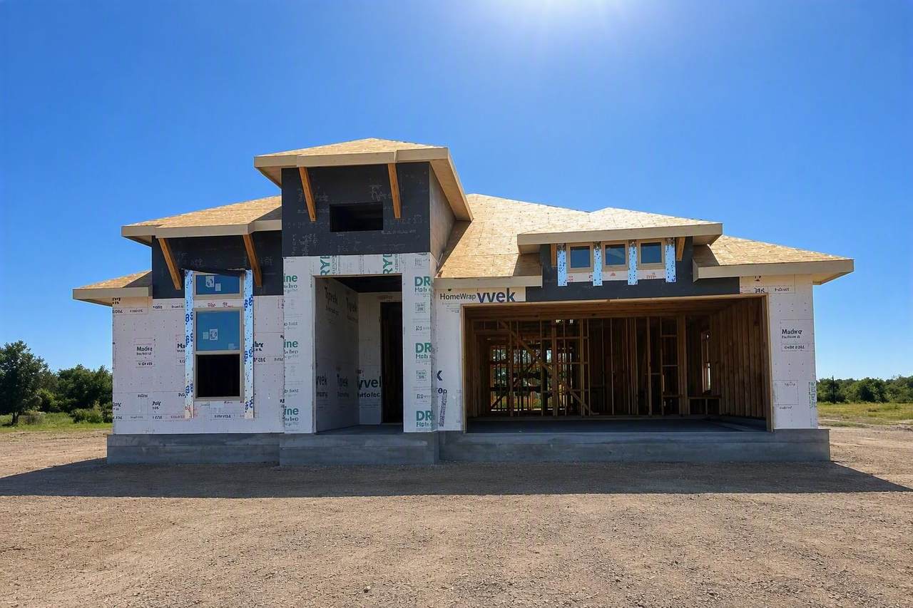 1205 Aquilla Dr - Photo 1