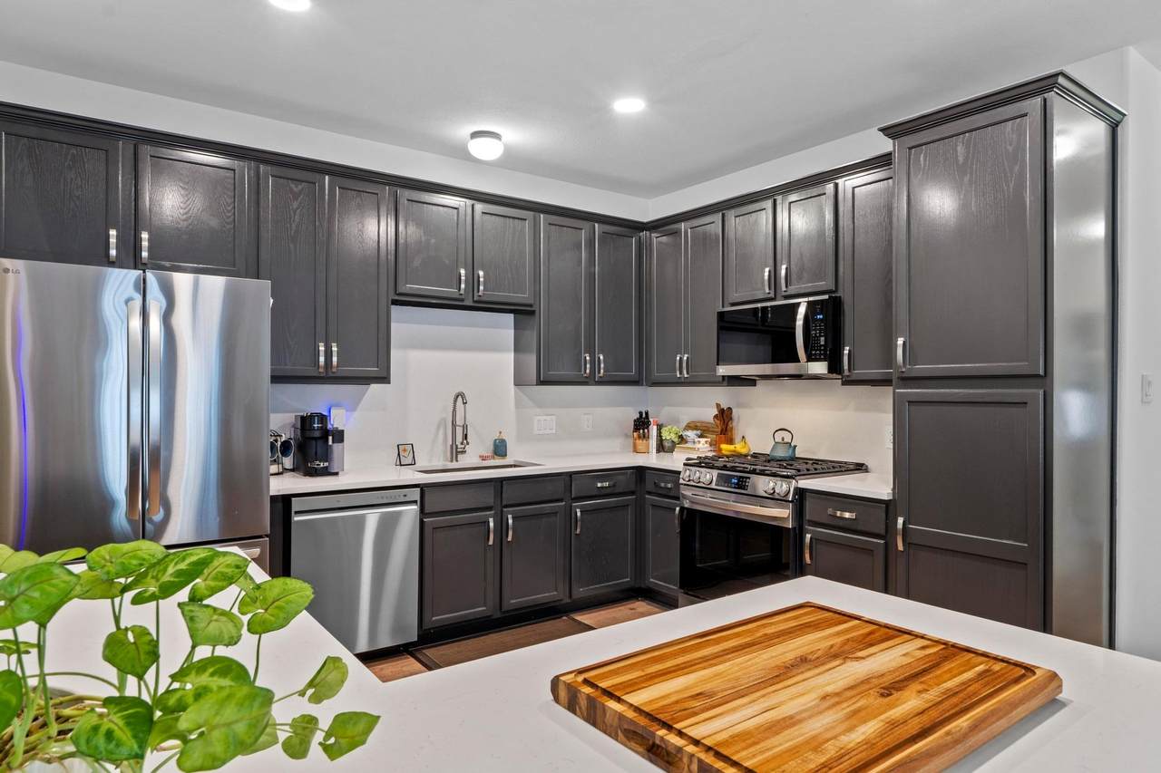 6801 Beckett Rd - Photo 1