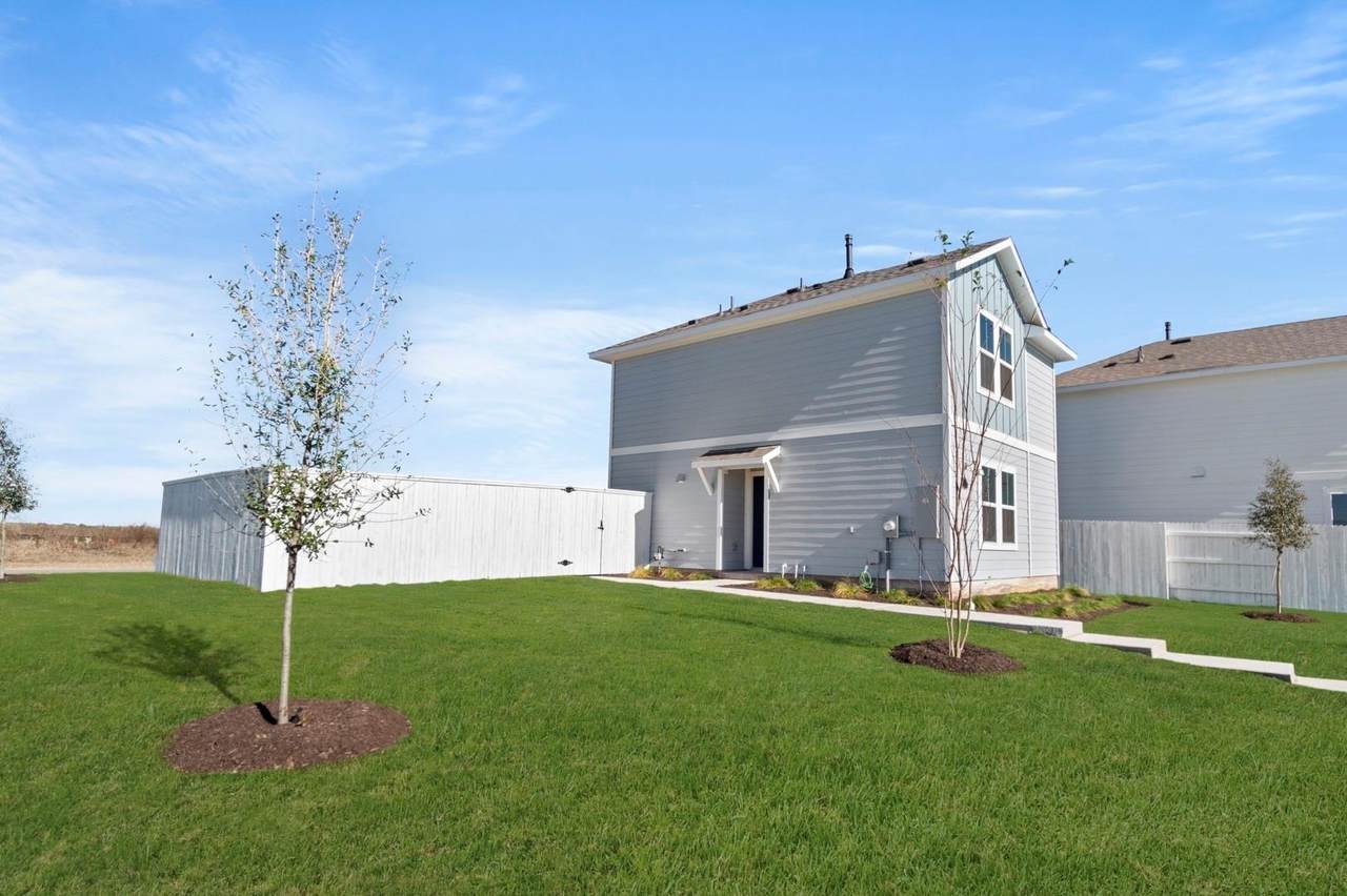 123 Daylily Dr - Photo 1