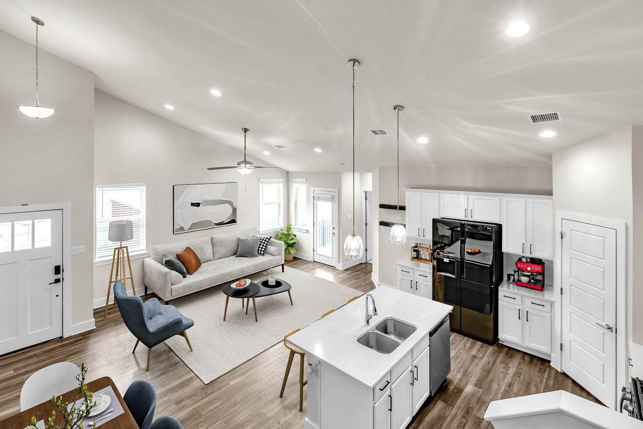 154 Elisha Dr - Photo 1