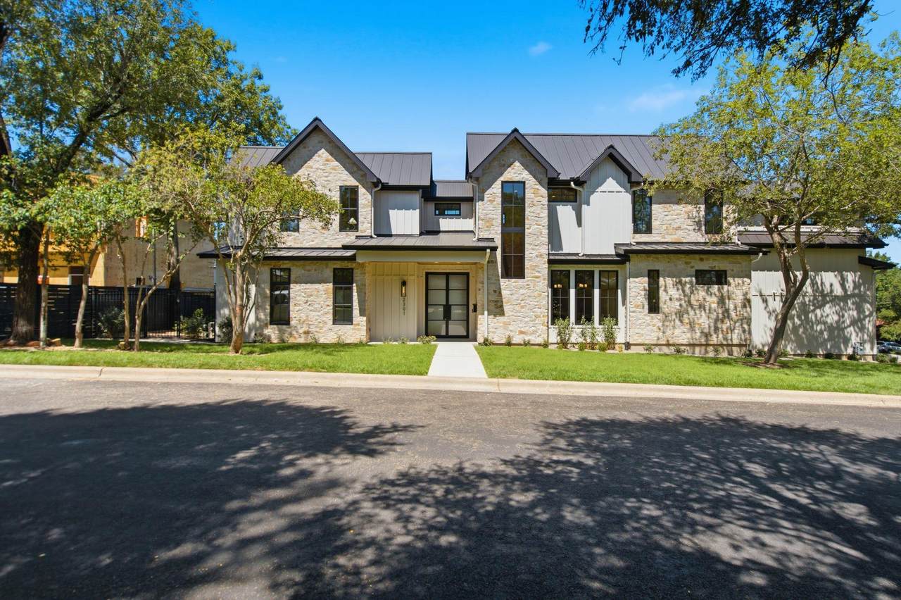 2301 Westworth Cir - Photo 1