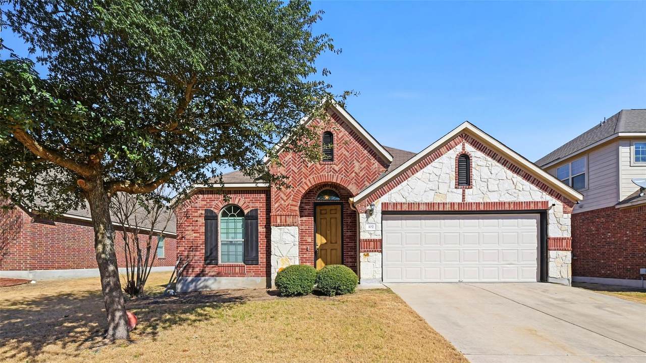 102 Pasture Cv - Photo 1