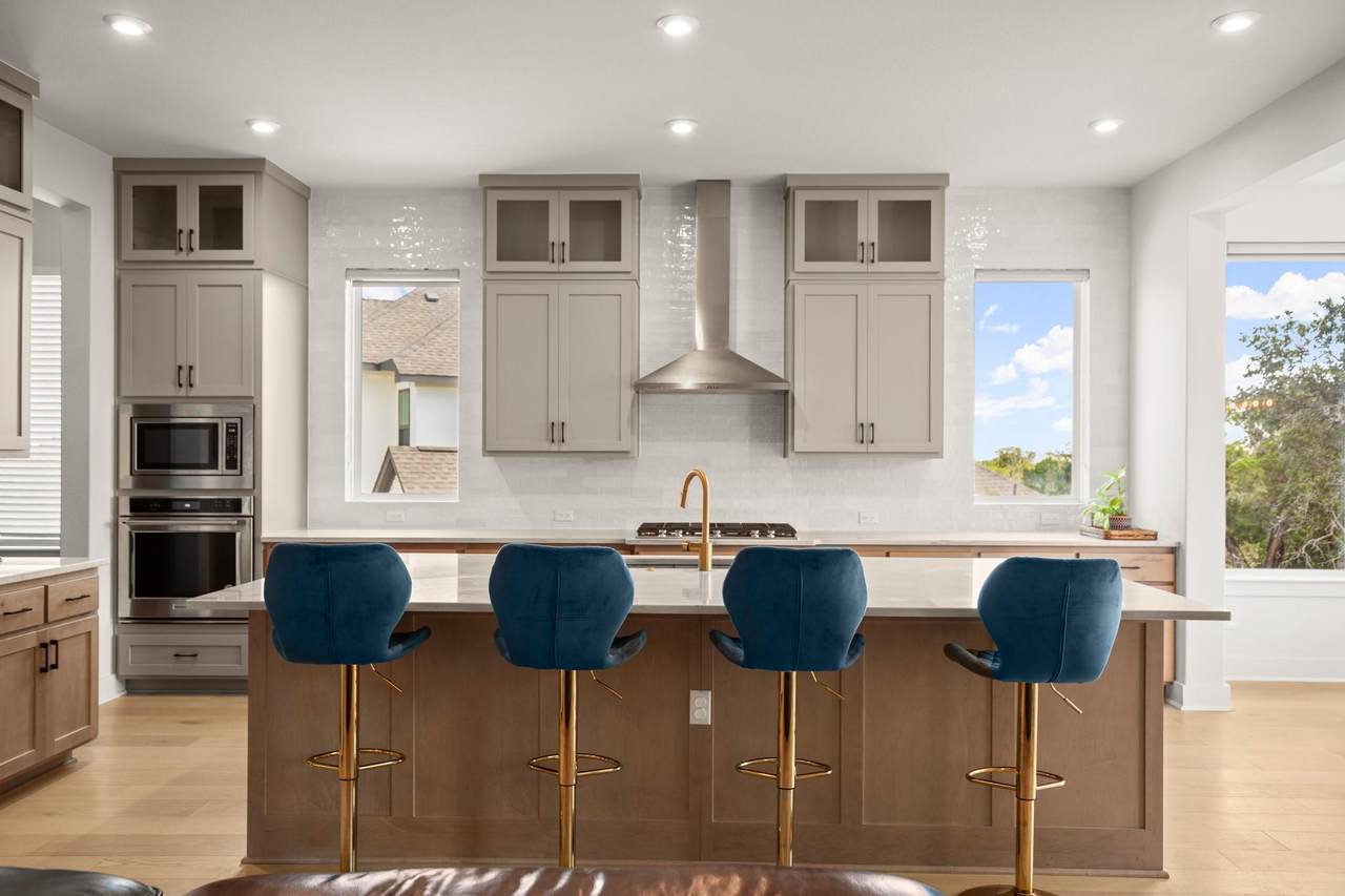 6701 Adventures Pl - Photo 1