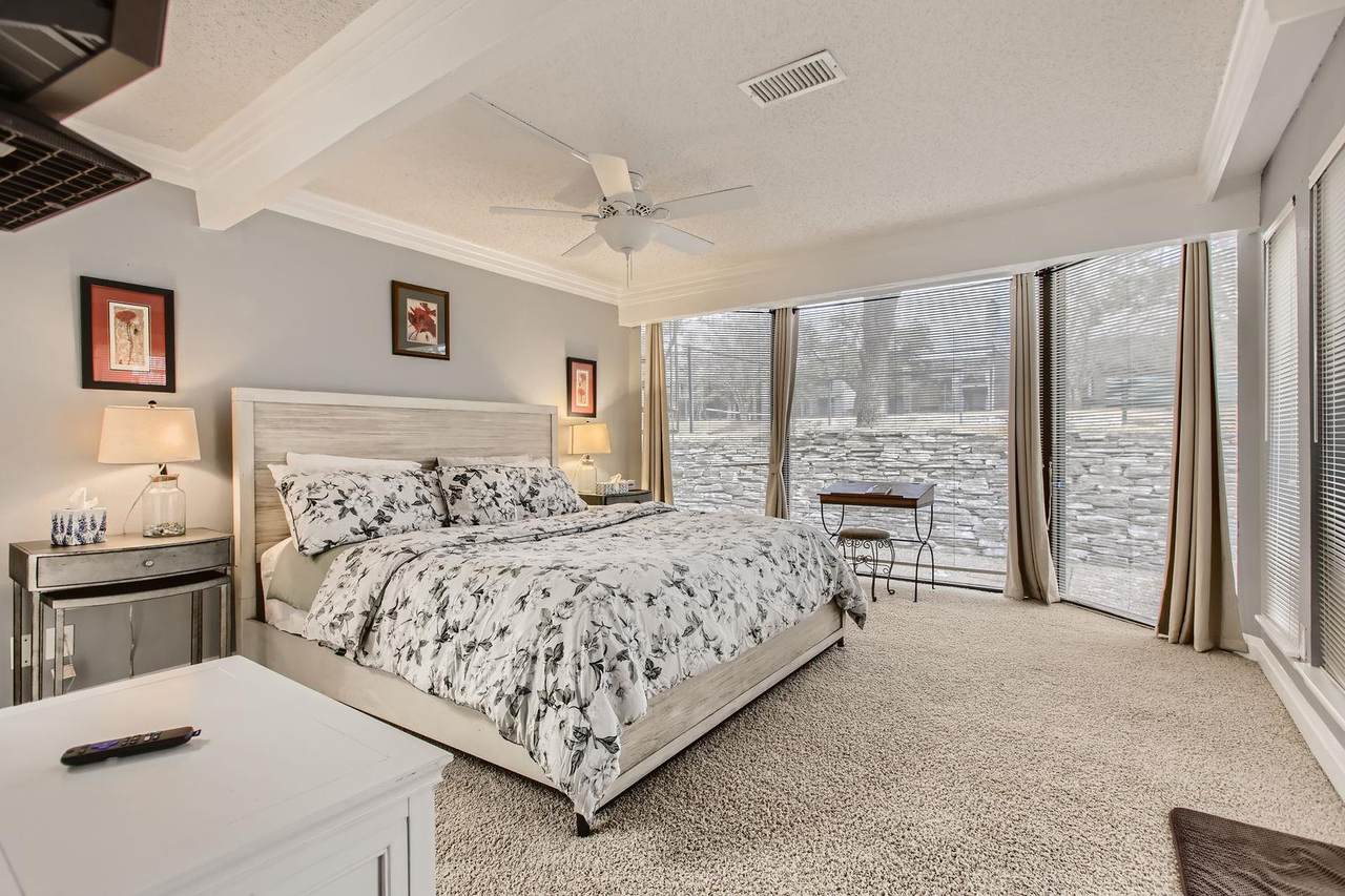 204 World Of Tennis Sq - Photo 1