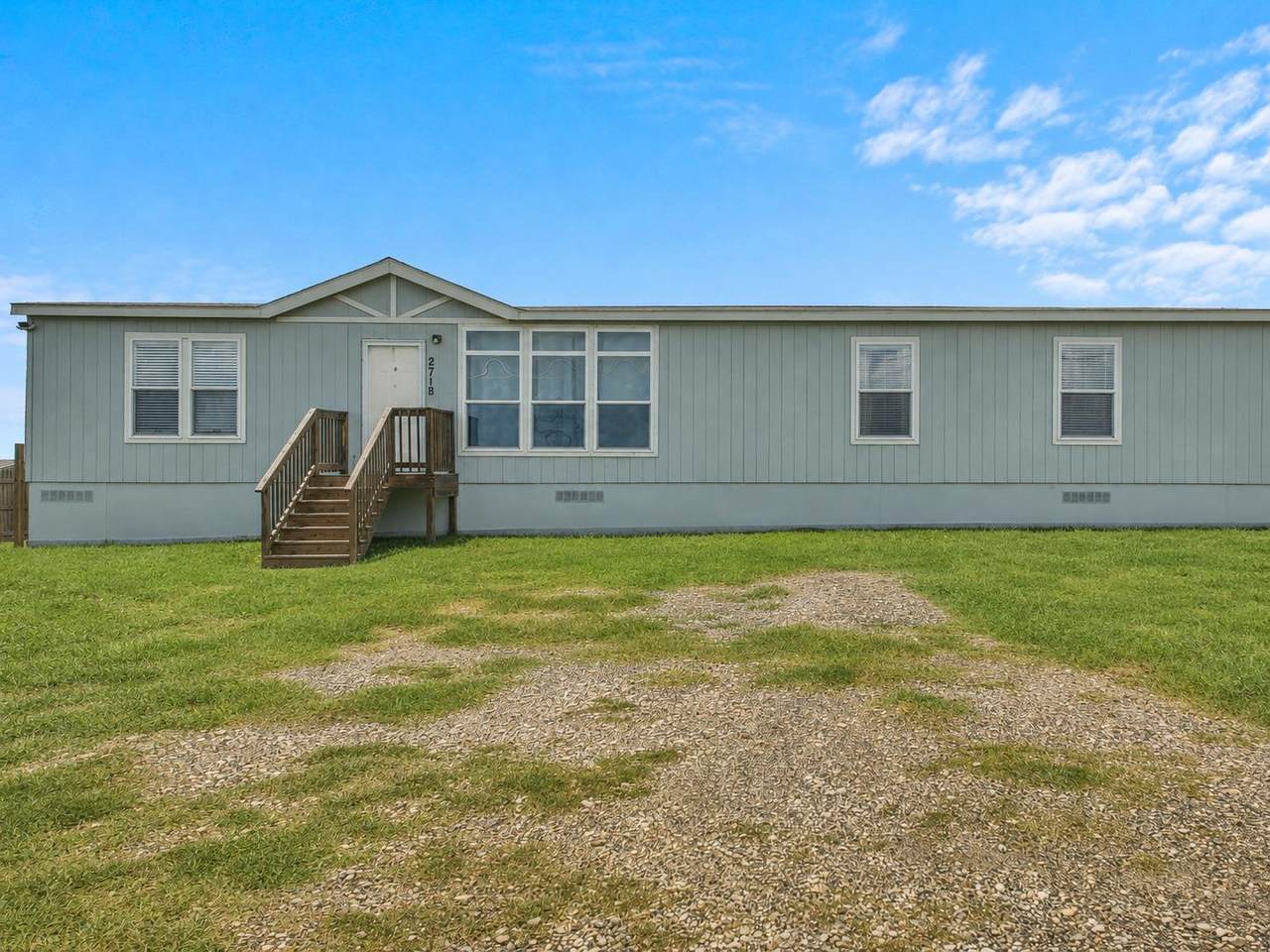 271 Alma Ln - Photo 1