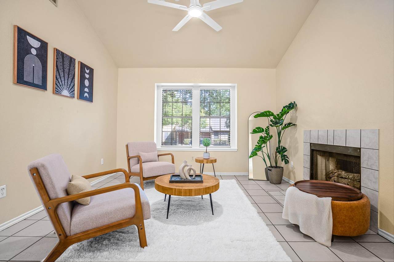 11901 Swearingen Dr - Photo 1