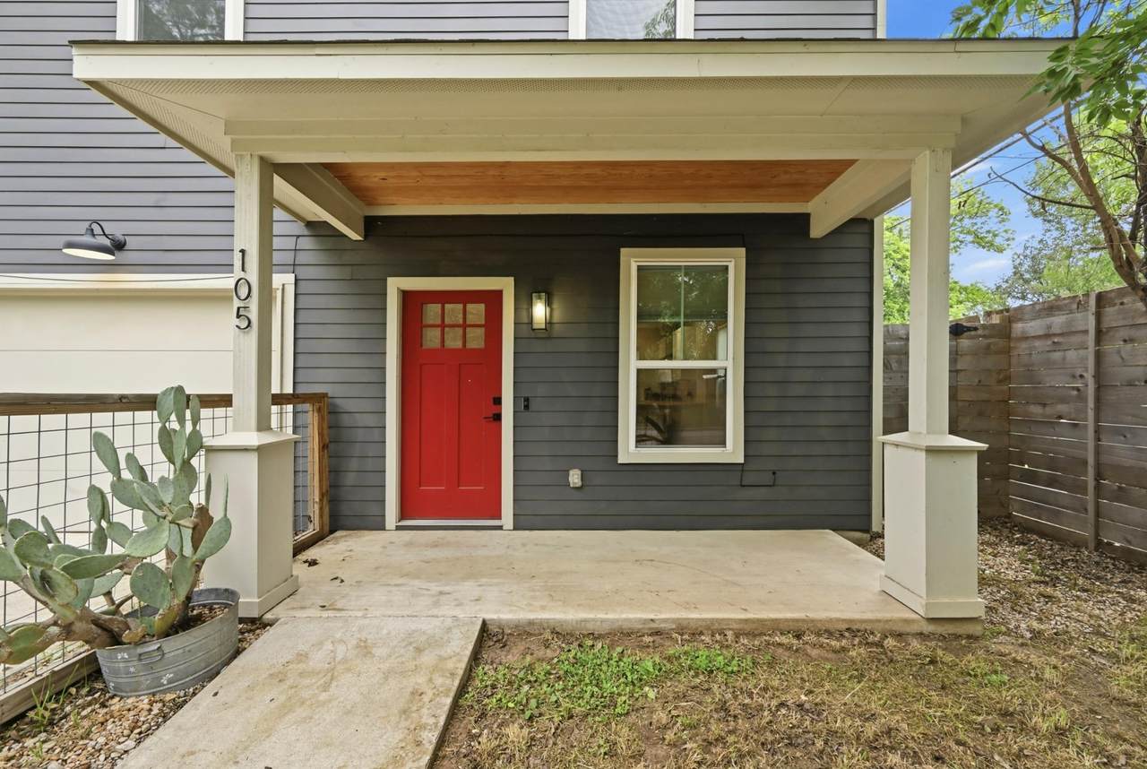 105 Elkhart St - Photo 1