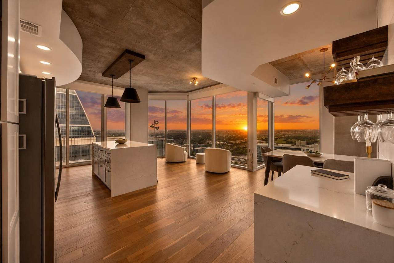 360 Nueces St - Photo 1