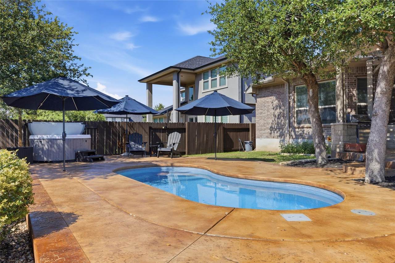 2905 Mossy Springs Dr - Photo 1