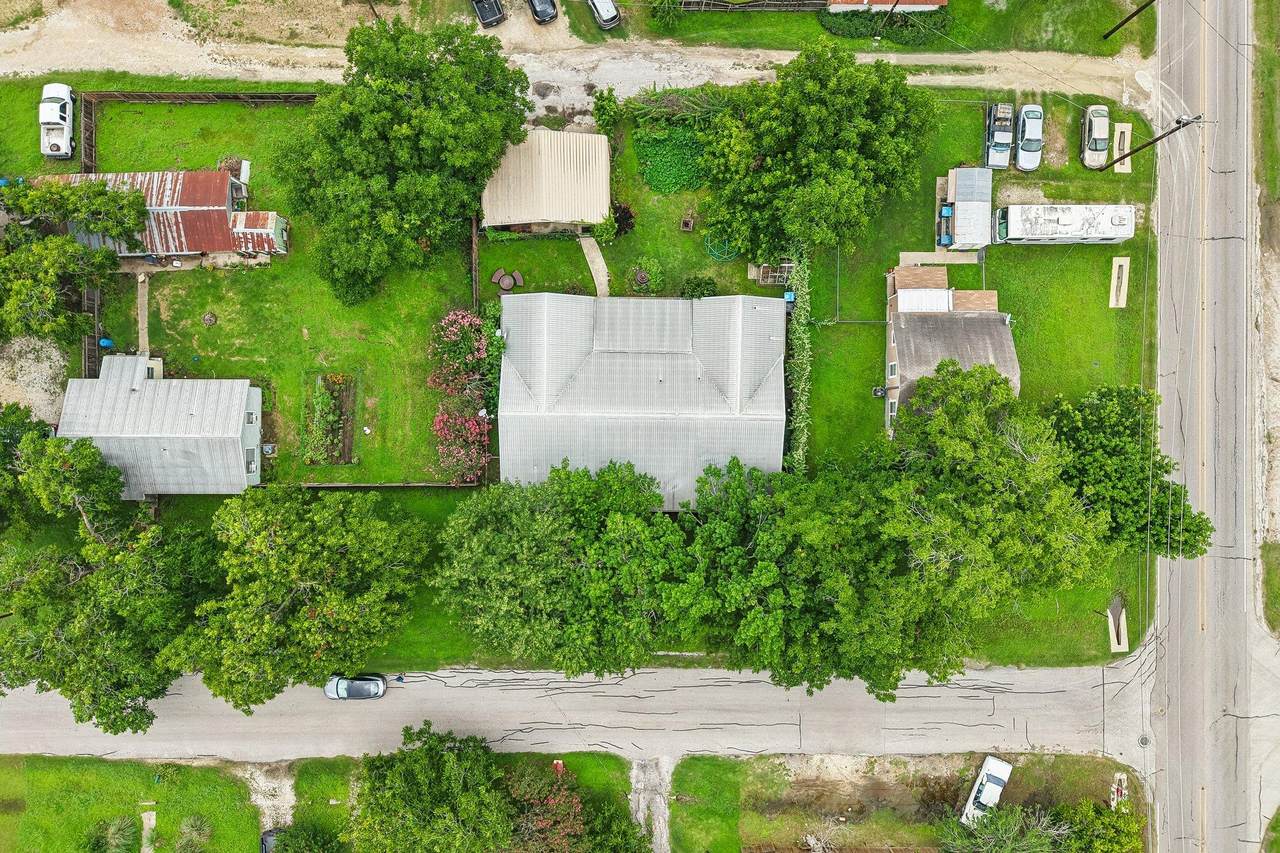 205 Avenue - Photo 1
