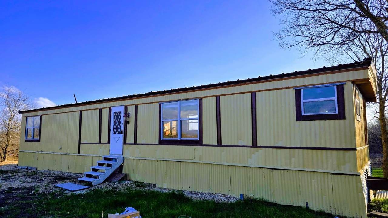 18509 Blake Manor Rd - Photo 1