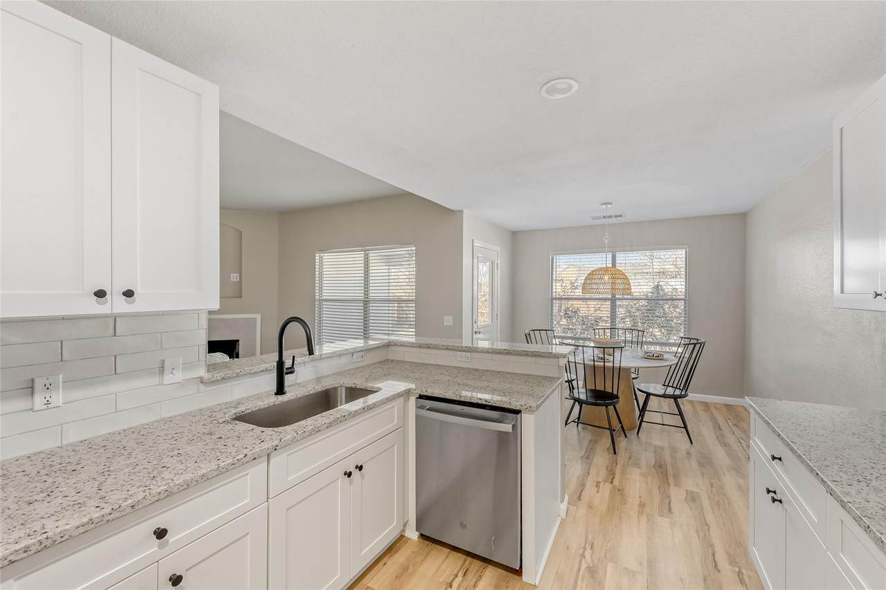 292 Spruce Dr - Photo 1