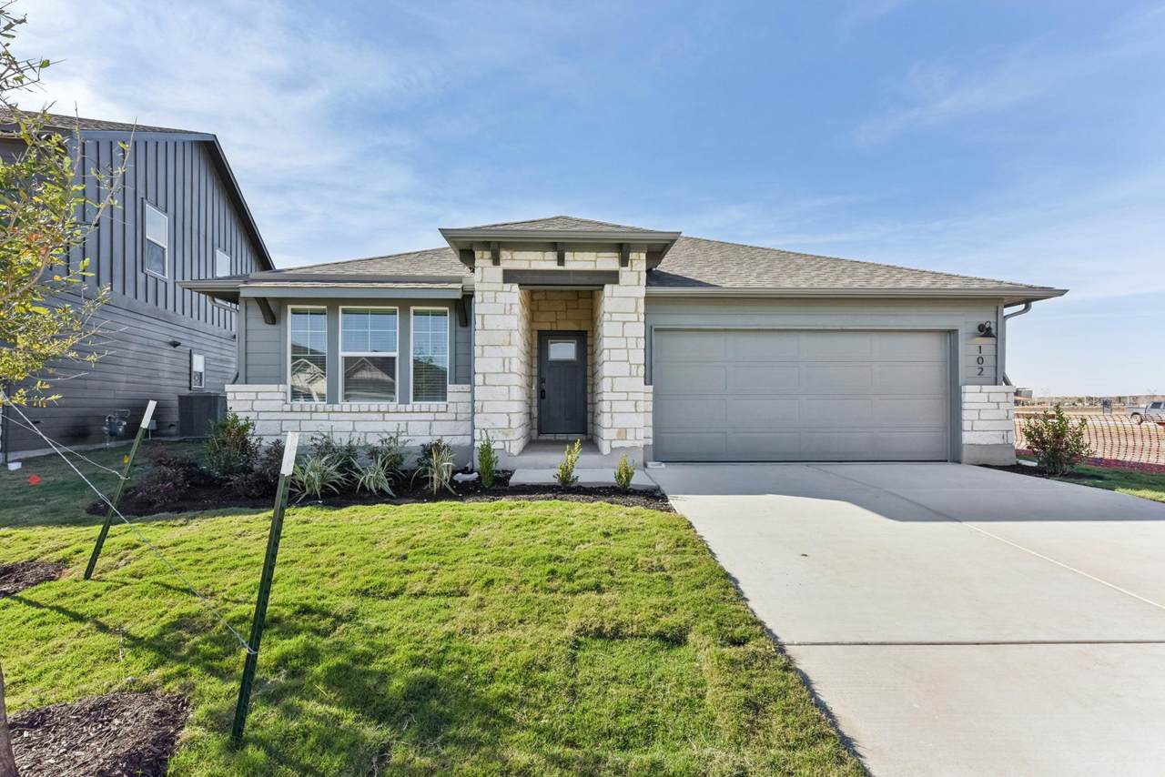 102 Holmby Dr - Photo 1