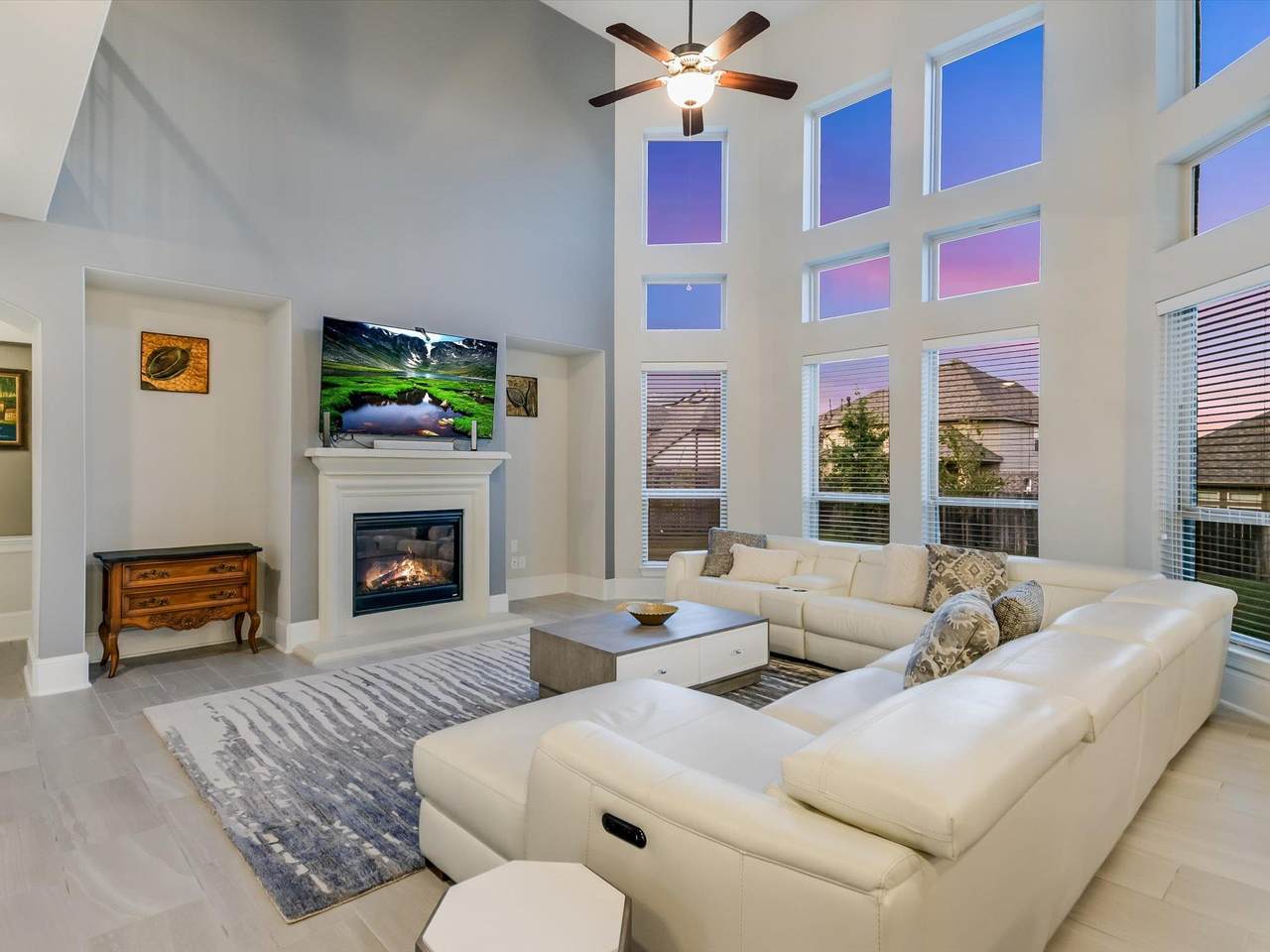 512 Honeybird Ln - Photo 1