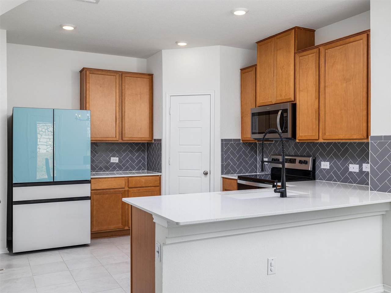 7106 Summer Tanager Dr - Photo 1