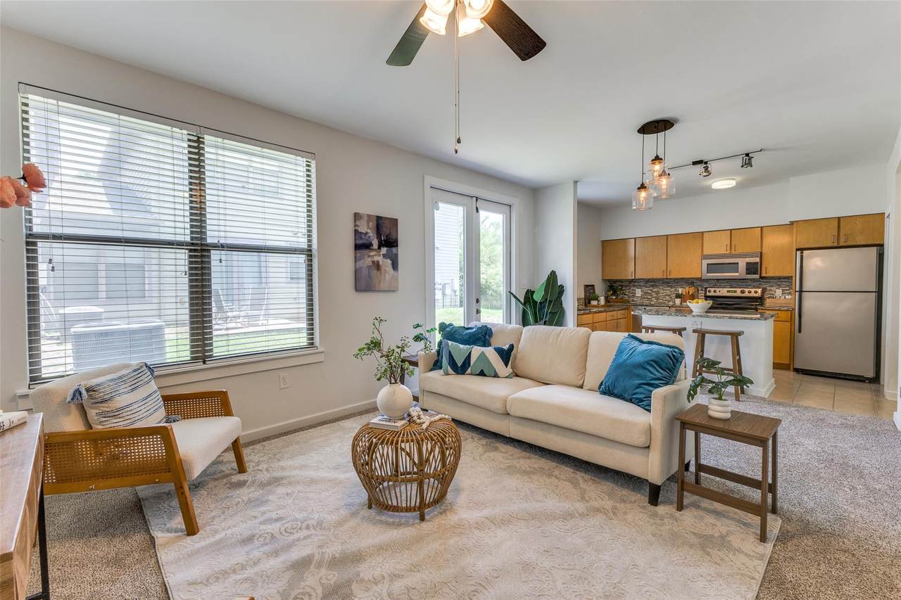 1201 Grove Blvd - Photo 1