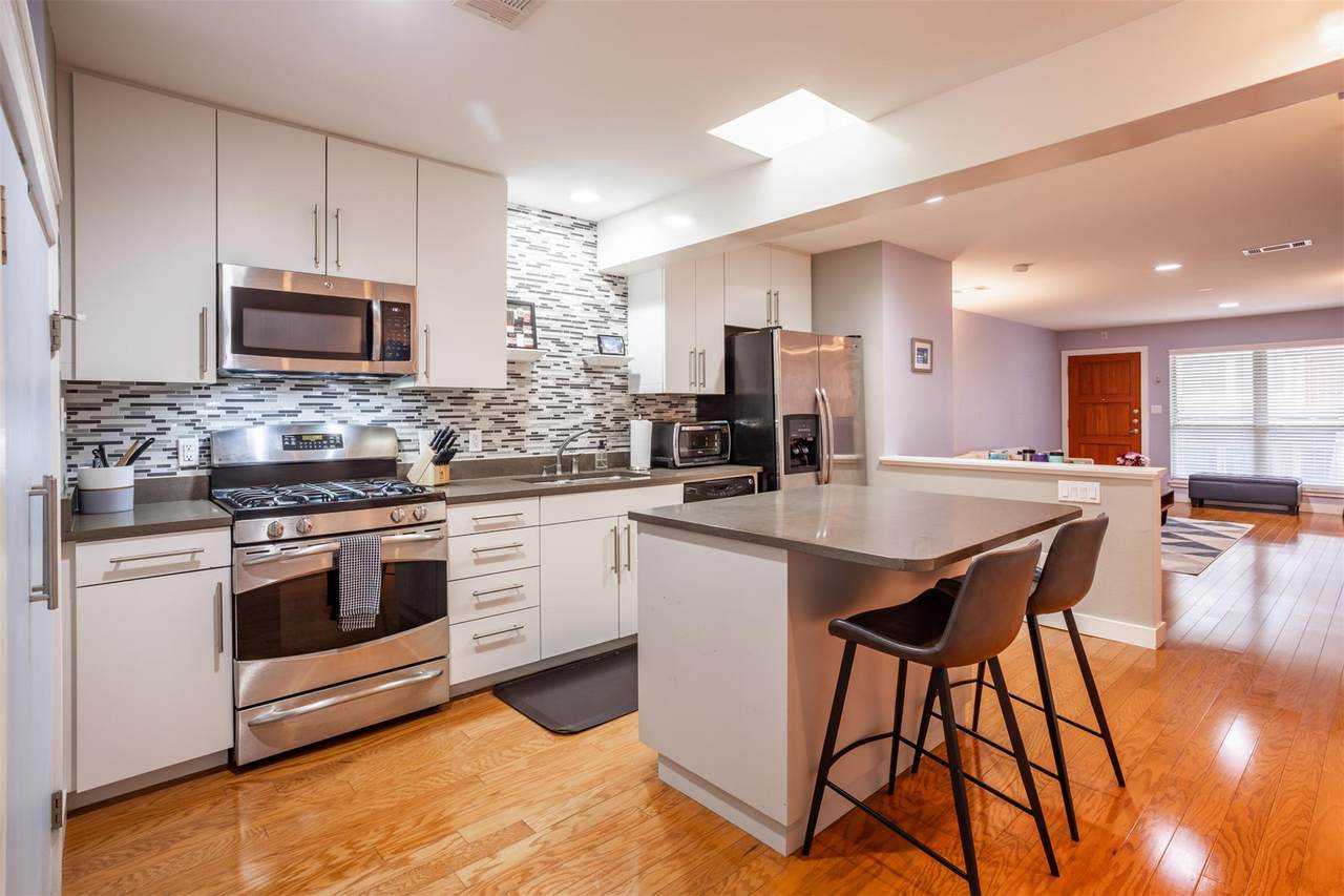 1115 10th St - Photo 1