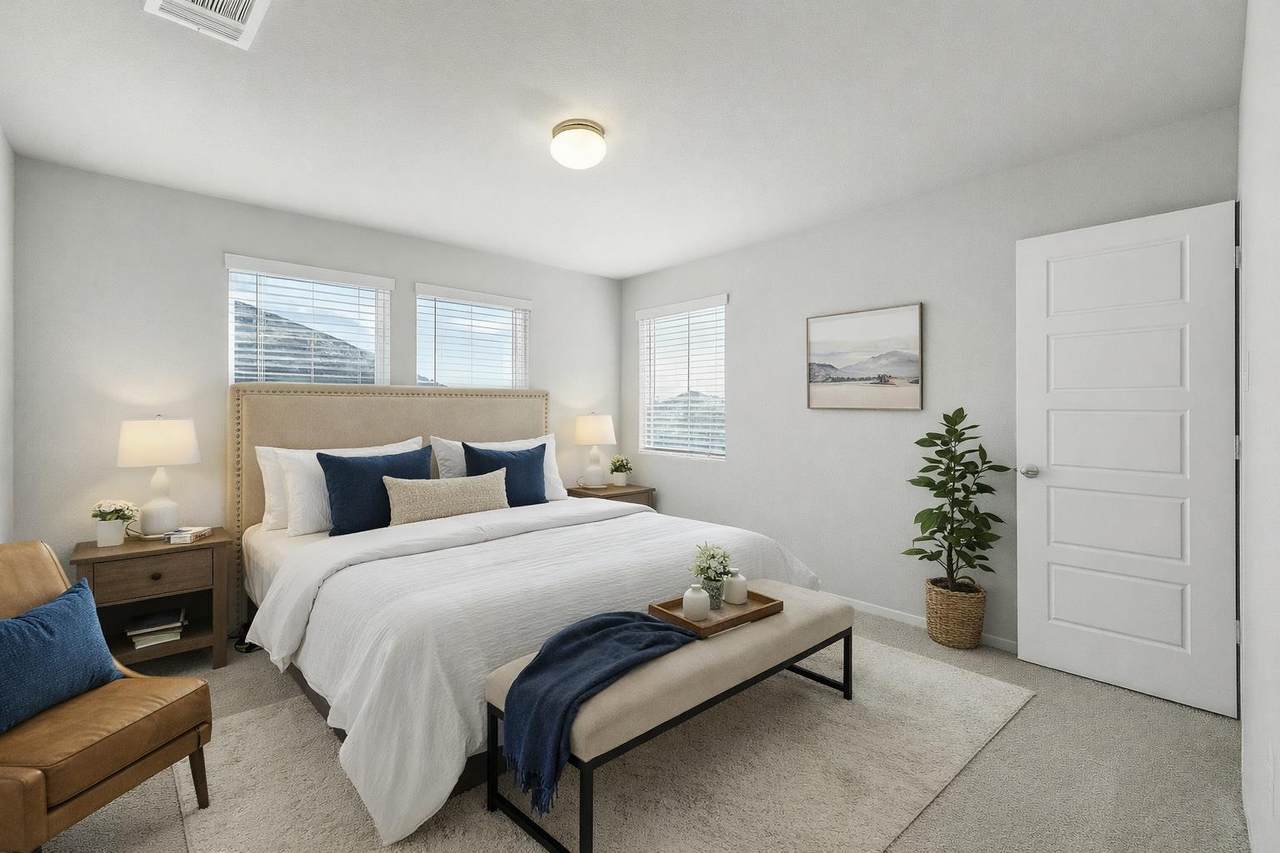 342 Jade St - Photo 1