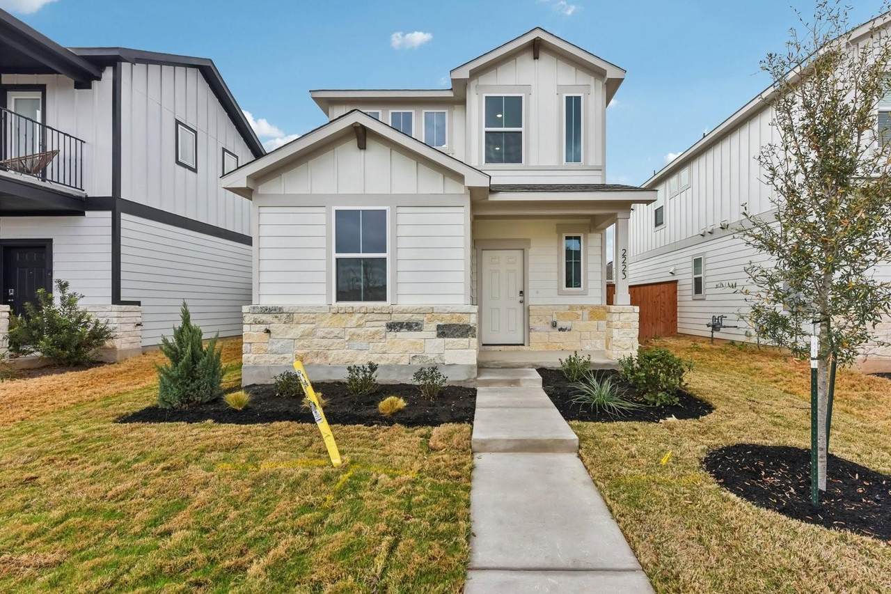 2223 Oscar Eli Way - Photo 1