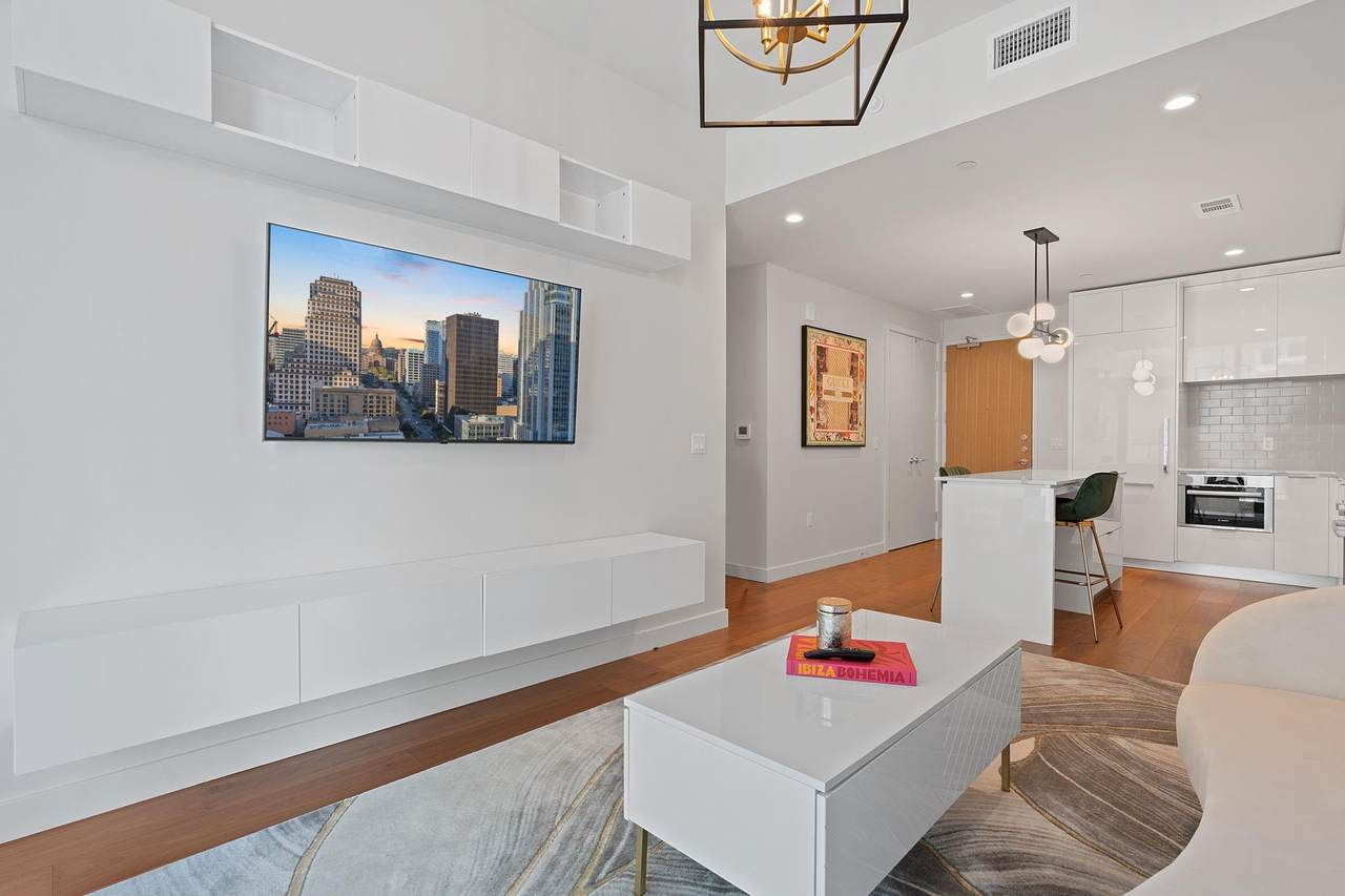 44 East Ave - Photo 1